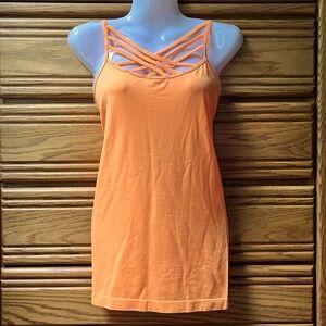 🛍️ Zenana Outfitters • Seamless Triple Criss Cross Top • Size Small / Medium S/M